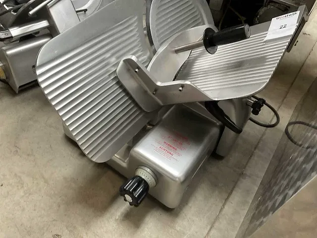 Manconi 350ik tafelsnijmachine - afbeelding 3 van  5
