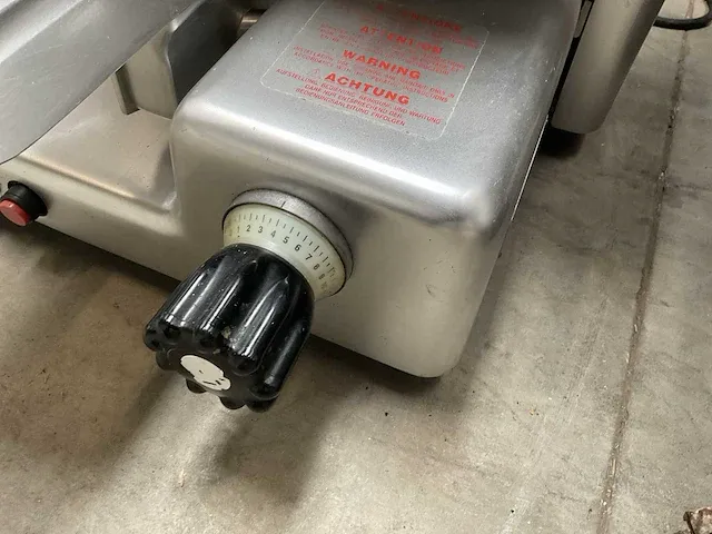 Manconi 350ik tafelsnijmachine - afbeelding 4 van  5