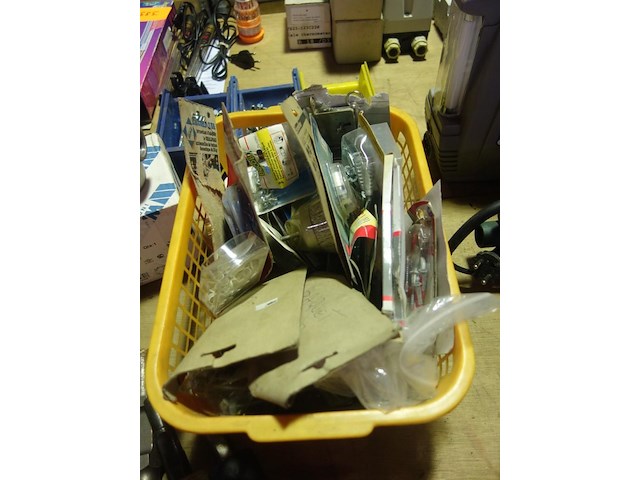 Mand diversen - afbeelding 1 van  6