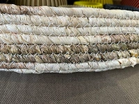 Mand met decoratie - afbeelding 5 van  6