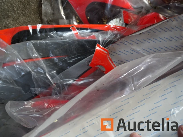 Mand met sodi karting decoratiestickers - afbeelding 8 van  9
