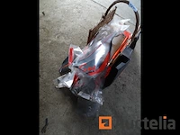 Mand met sodi karting decoratiestickers - afbeelding 9 van  9