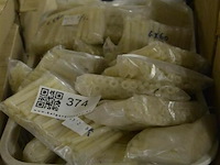 Mandje met pluggen - afbeelding 1 van  3