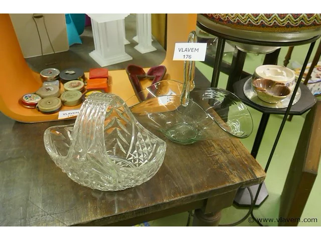 Mandjes in glas - afbeelding 1 van  1
