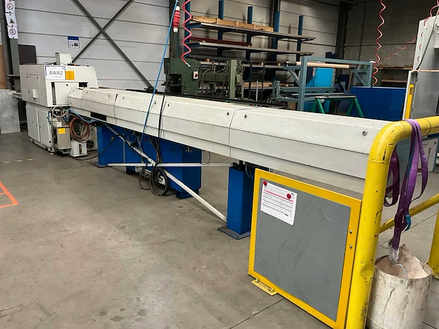 Manhurin kmx 413 cnc draaibank - afbeelding 17 van  23