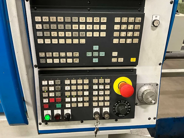 Manhurin kmx 413 cnc draaibank - afbeelding 22 van  23