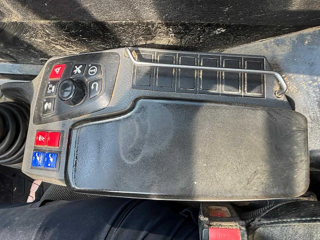 Manitou - 2017 - mlt 737 130 ps - verreiker - afbeelding 9 van  20