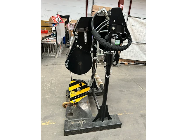 Manitou hydraulische lier - afbeelding 1 van  8