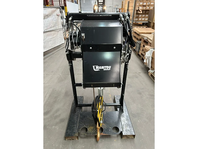 Manitou hydraulische lier - afbeelding 4 van  8