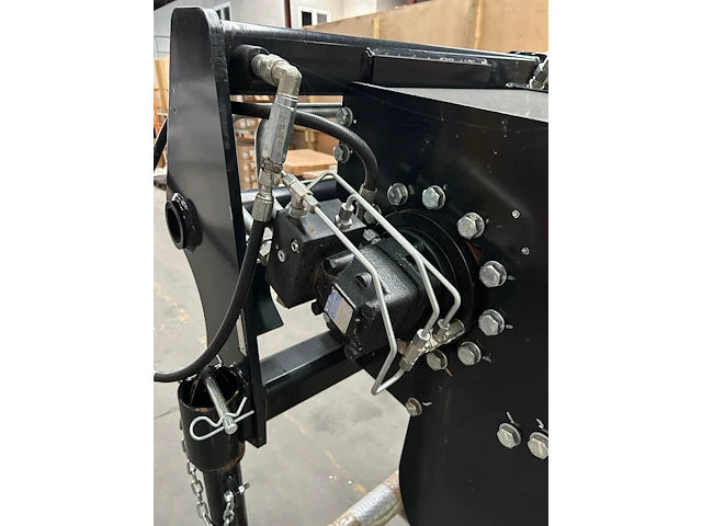 Manitou hydraulische lier - afbeelding 6 van  8