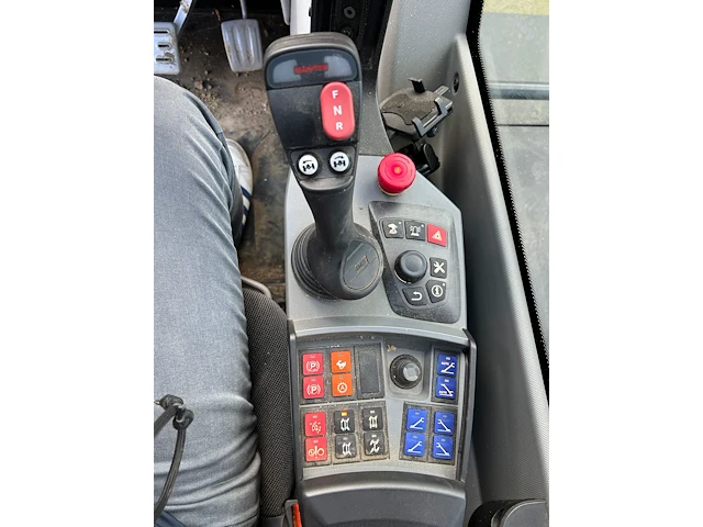 Manitou mrt 3060 - afbeelding 2 van  16