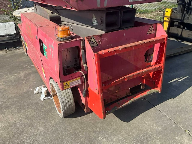 Manitou schaarlift - afbeelding 15 van  17