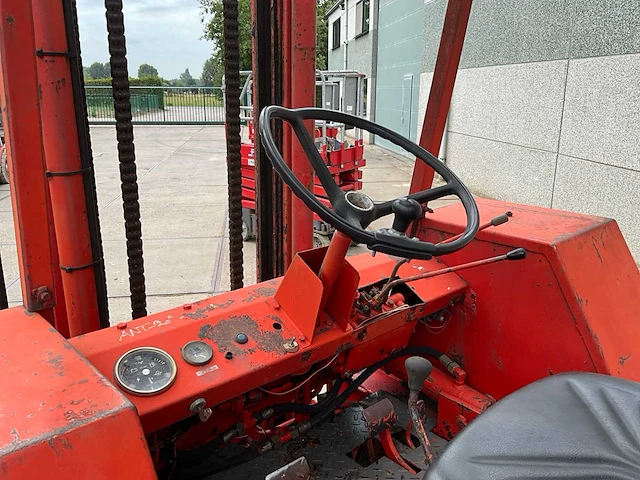 Manitou vorkheftruck - afbeelding 10 van  12