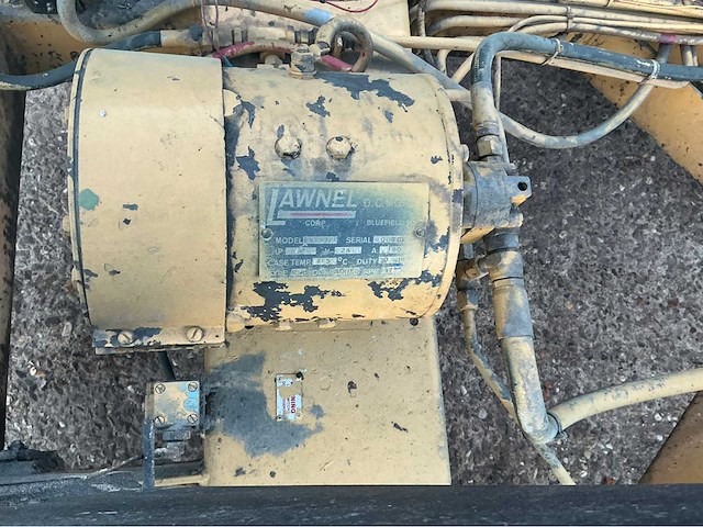 Manlift schaarlift sm3270e hoogwerker - afbeelding 8 van  9