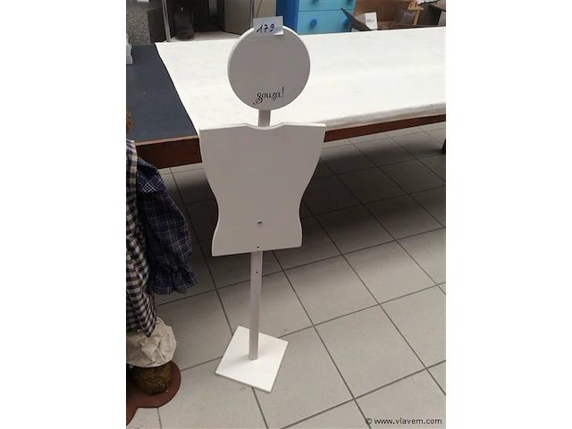 Mannequin - afbeelding 1 van  1