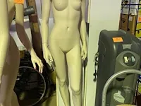 Mannequin - afbeelding 1 van  1