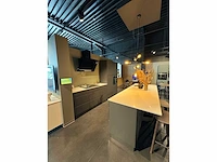 Mano - kitchen arrangement