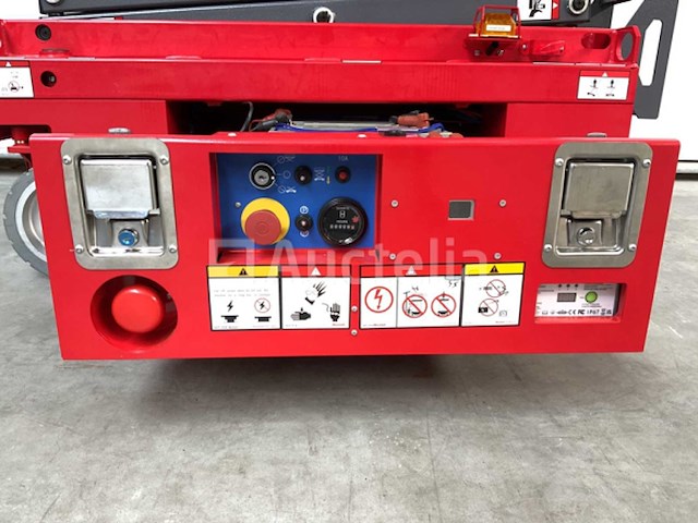 Mantall xe60 mini schaarhoogwerker 6.4m - afbeelding 24 van  28