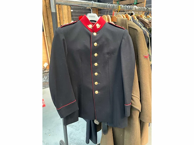 Mantel legerkleding (38x) - afbeelding 2 van  8