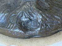 Mantelklok en bronzen kandelaars - afbeelding 7 van  19