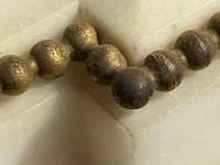 Mantelklok en bronzen kandelaars - afbeelding 11 van  19