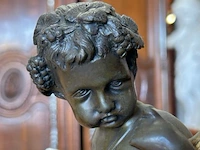 Mantelklok en bronzen kandelaars - afbeelding 15 van  19
