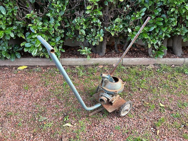 Manuele mobiele waterpomp - afbeelding 2 van  5