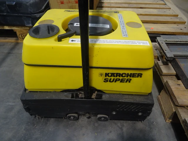 Manuele schrobzuigmachine karcher - afbeelding 2 van  6