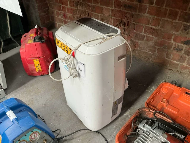 Manutan 14000btu mobiele airco te herstellen - afbeelding 1 van  4