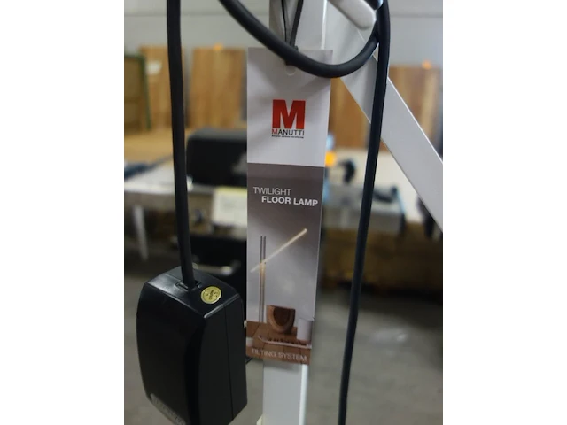 Manutti floorlamp - afbeelding 3 van  4