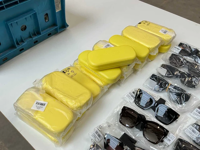 Marc jacobs zonnebril (16x) - afbeelding 2 van  13