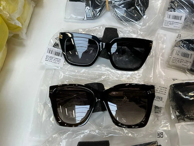 Marc jacobs zonnebril (16x) - afbeelding 12 van  13