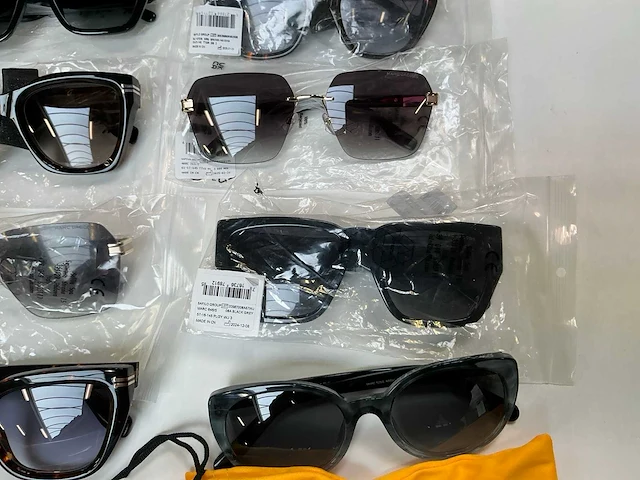 Marc jacobs zonnebril (16x) - afbeelding 6 van  11