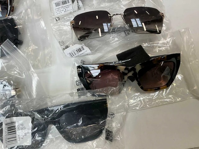 Marc jacobs zonnebril (17x) - afbeelding 11 van  13