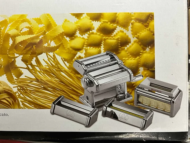 Marcato multipast pasta machine set + philips hr2832 pastamachine - afbeelding 7 van  14
