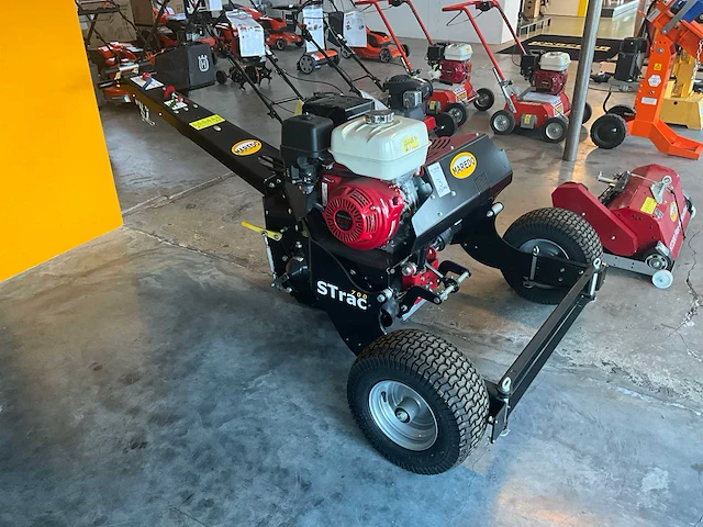 Maredo strac 700 werktuigdrager met bijhorende tools - afbeelding 1 van  13