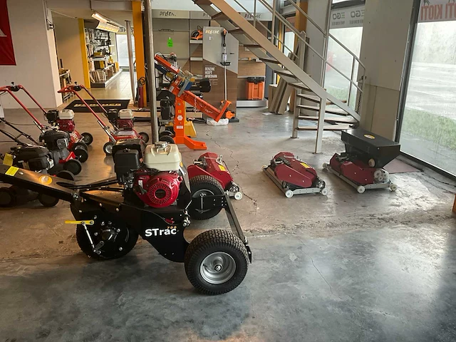Maredo strac 700 werktuigdrager met bijhorende tools - afbeelding 6 van  13