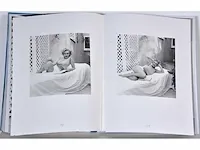 Marilyn monroe-box - andre de dienes - taschen - afbeelding 9 van  9