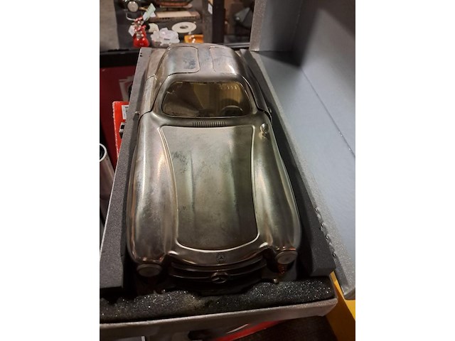 Marklin metealen mercedes 300sl 1952 met certificaat 370mm nieuw in org. doos - afbeelding 1 van  8