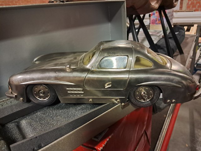 Marklin metealen mercedes 300sl 1952 met certificaat 370mm nieuw in org. doos - afbeelding 7 van  8