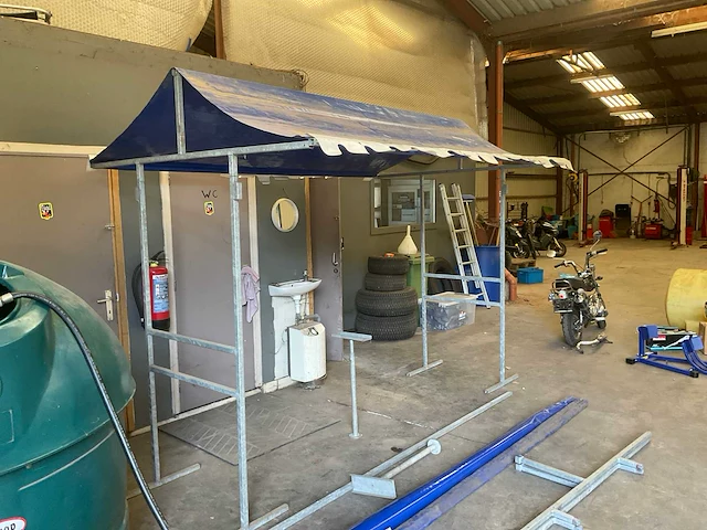 Markt tent - afbeelding 3 van  4