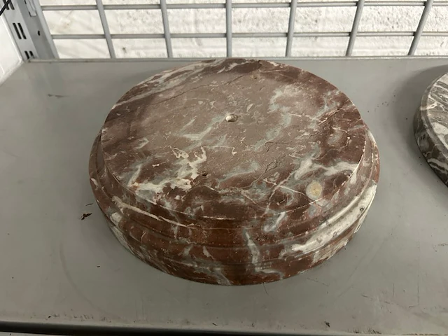 Marmeren antieke sokkel - afbeelding 1 van  2