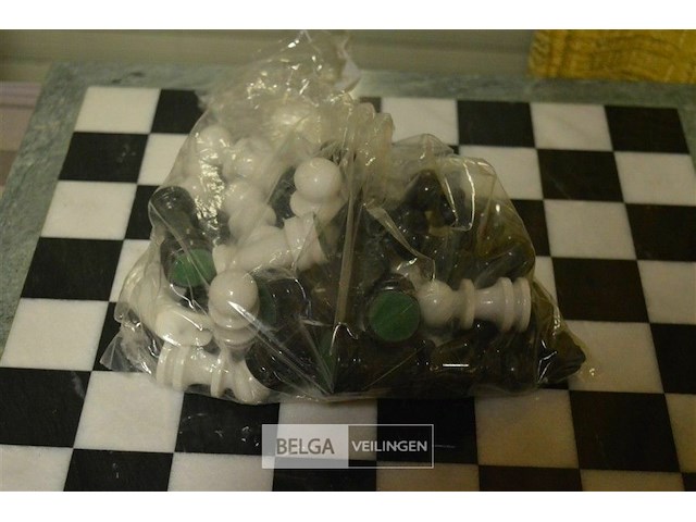 Marmeren schaakspel - afbeelding 2 van  2