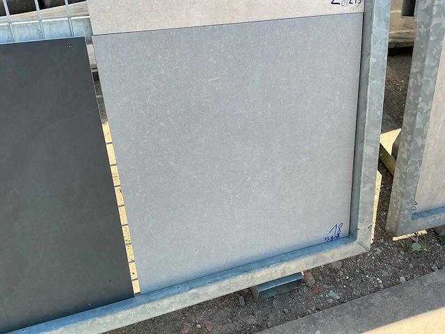 Marshalls ardena grey keramische tuintegel (72x) - afbeelding 1 van  4