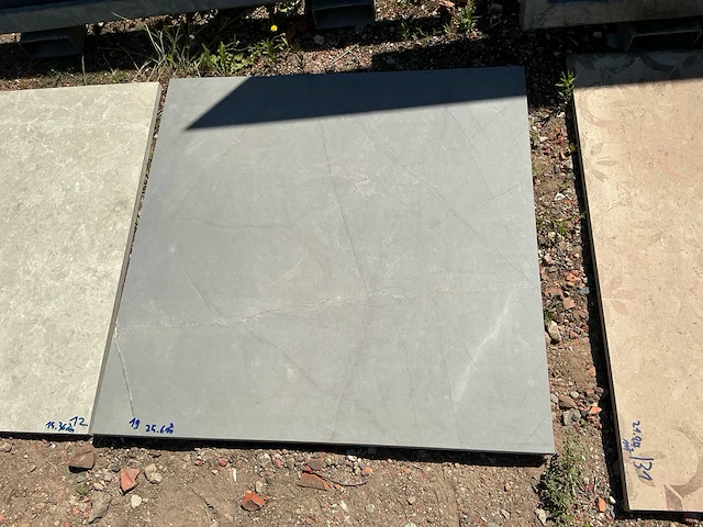 Marshalls marble ash keramische tuintegel (40x) - afbeelding 2 van  6