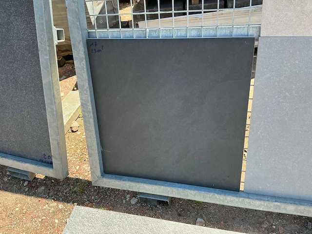Marshalls slabe nero rt keramische tuintegel (64x) - afbeelding 2 van  5