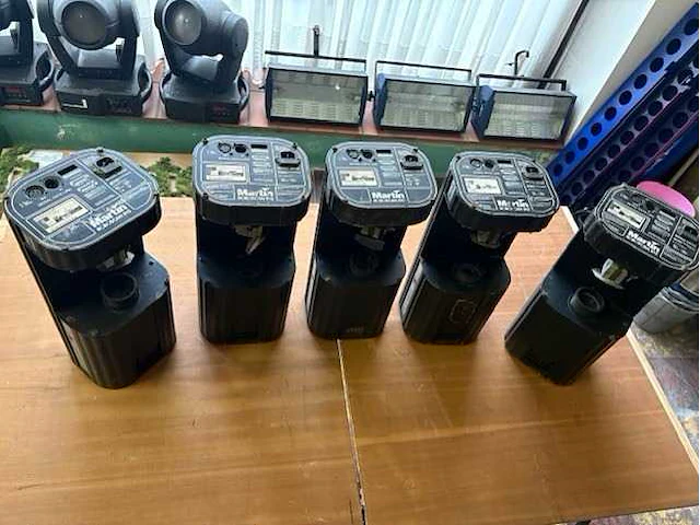 Martin - various light equipment (5x) - afbeelding 3 van  7