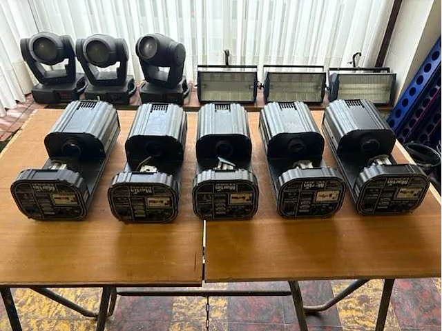 Martin - various light equipment (5x) - afbeelding 7 van  7