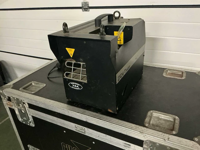 Martin jem zr24/7 rookmachine - afbeelding 1 van  5