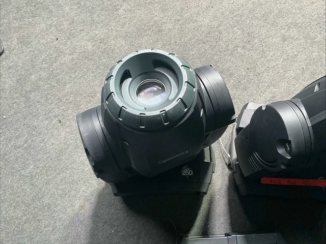 Martin mac 250 moving head - afbeelding 22 van  40